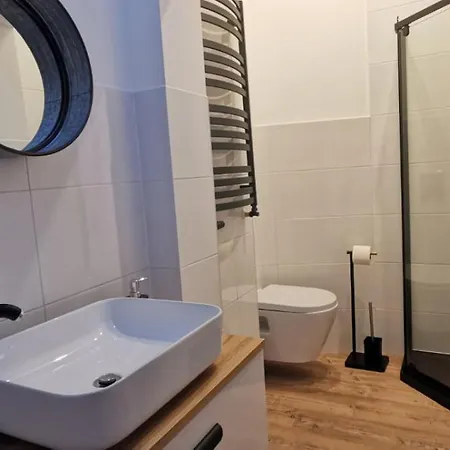 Sowia Dolina - Z Aneksami I Wyjsciem Na Ogrod Habitación en casa particular *