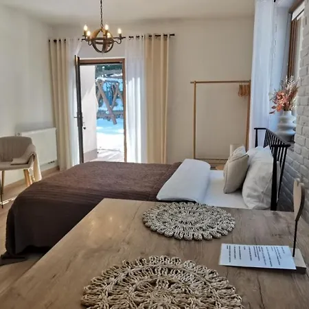 Sowia Dolina - Z Aneksami I Wyjsciem Na Ogrod Quarto em Acomodações Particulares